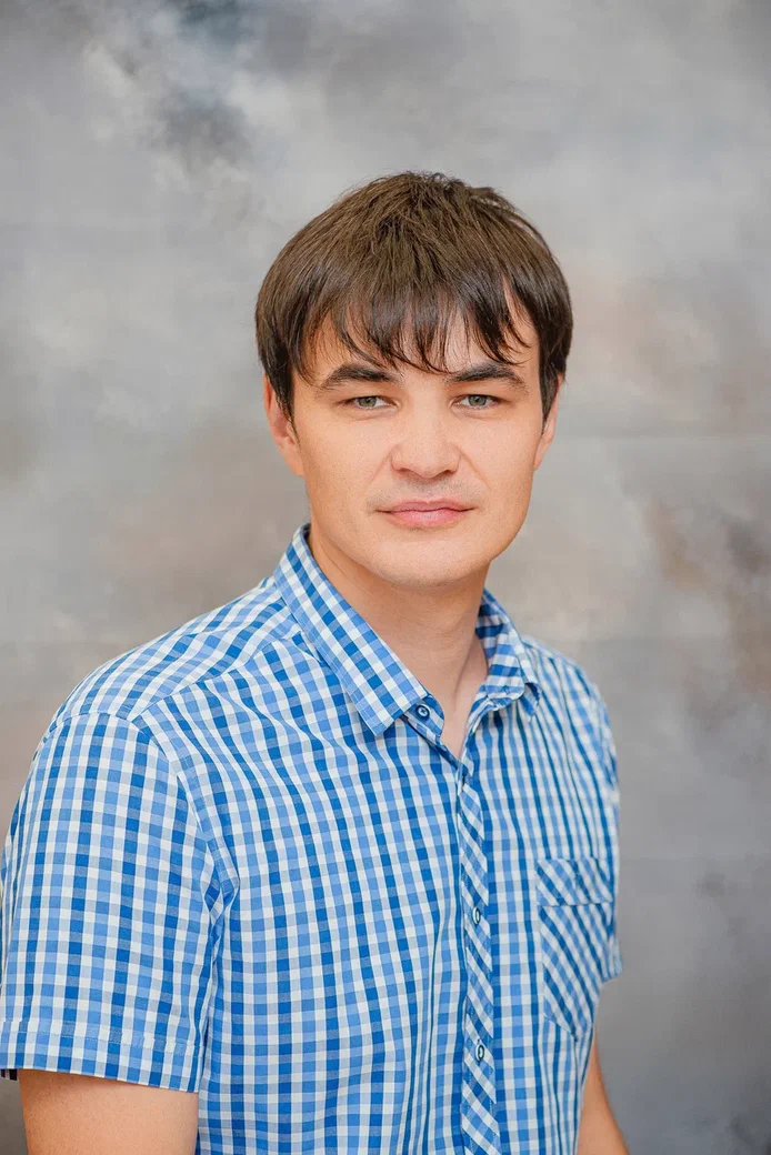 Леонов Андрей Сергеевич.